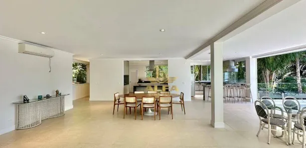 Casa de Condomínio com 4 Quartos à venda, 800m² no Balneário Praia do Pernambuco, Guarujá