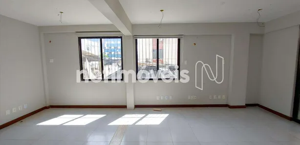 Sala Comercial para alugar, 200m² no Pituba, Salvador