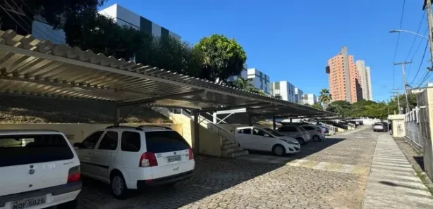 Apartamento com 3 Quartos para alugar, 90m² no Candelária, Natal