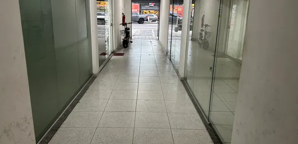 Ponto Comercial para alugar, 12m² no Anil, Rio de Janeiro