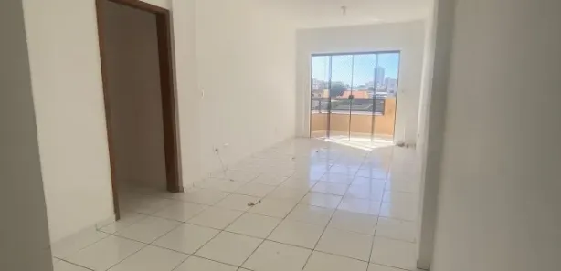 Apartamento com 3 Quartos para alugar, 86m² no Centro, Campo Mourão