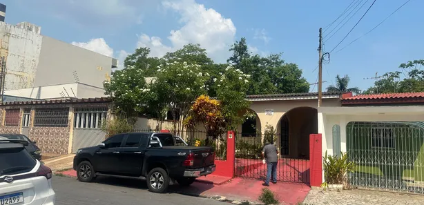 Casa com 4 Quartos para alugar, 250m² no Nossa Senhora das Graças, Manaus
