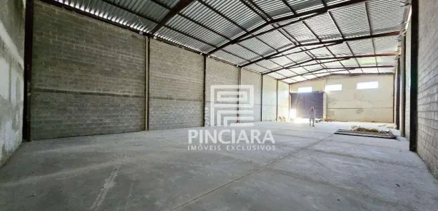 Galpão/Depósito/Armazém para venda ou aluguel, 410m² no Calaboca (Inoã), Maricá
