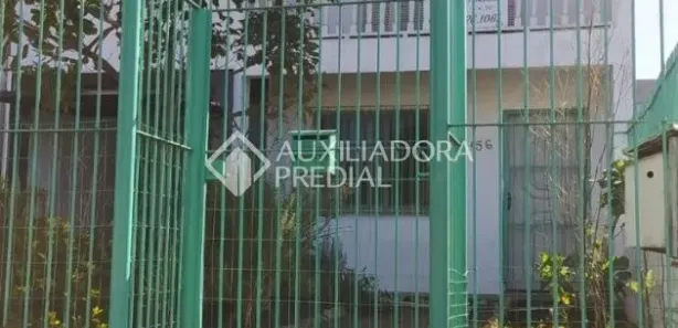 Sobrado com 3 Quartos à venda, 130m² no Jardim do Bosque, Cachoeirinha