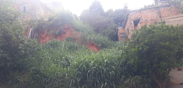 Lote/Terreno à venda, 500m² no Jardim dos Comerciários (Venda Nova), Belo Horizonte