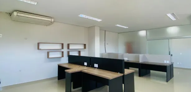 Sala Comercial para alugar, 90m² no Centro, Anápolis