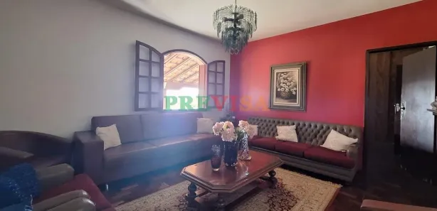 Casa com 6 Quartos à venda, 300m² no São Lucas, Belo Horizonte
