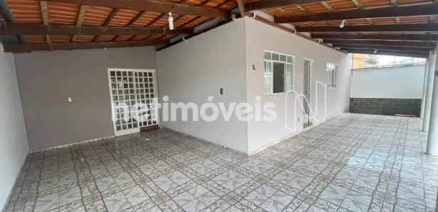 Casa com 3 Quartos à venda, 180m² no Fluminense, Florestal