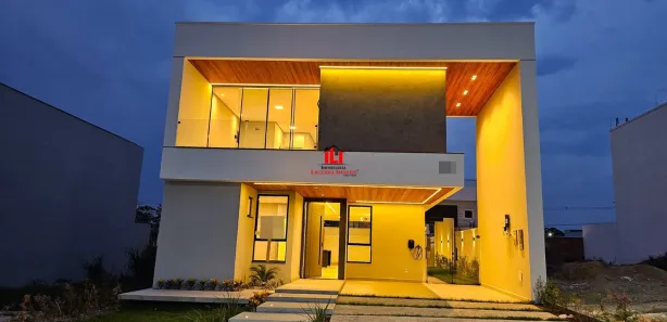 Casa de Condomínio com 4 Quartos à venda, 282m² no Novo Aleixo, Manaus