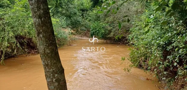 Fazenda/Sítio com 2 Quartos à venda, 7000m² no , Campo Limpo de Goiás