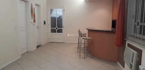 Sobrado com 4 Quartos para alugar, 307m² no Igara, Canoas