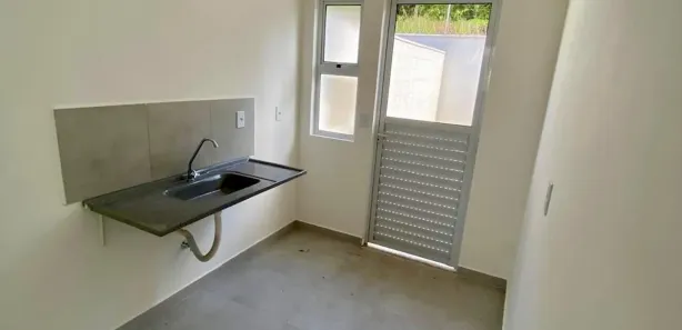 Casa de Condomínio com 2 Quartos para alugar, 44m² no Adrianópolis, Manaus