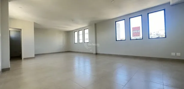 Sala Comercial para alugar, 75m² no Centro, Caxias do Sul