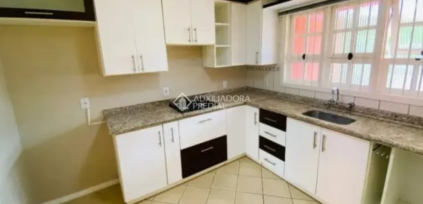 Sobrado com 3 Quartos para alugar, 150m² no Diva Lessa de Jesus, Gravataí