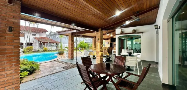 Casa de Condomínio com 4 Quartos à venda, 510m² no Enseada, Guarujá