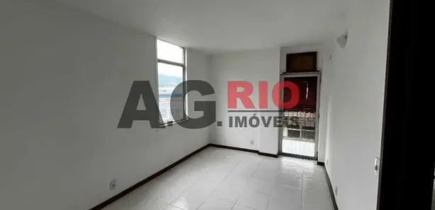 Apartamento com 1 Quarto para alugar, 50m² no Tanque, Rio de Janeiro