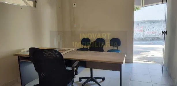 Prédio Residencial para alugar, 35m² no Centro, São Pedro da Aldeia