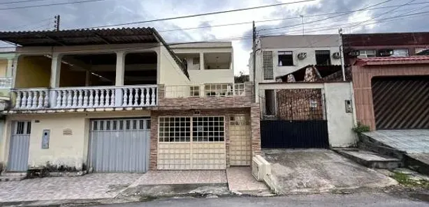 Casa com 4 Quartos à venda, 180m² no Adrianópolis, Manaus
