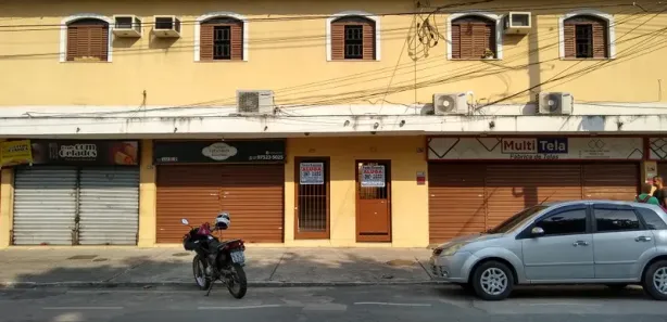 Casa com 2 Quartos para alugar, 10m² no Centro, Nova Iguaçu