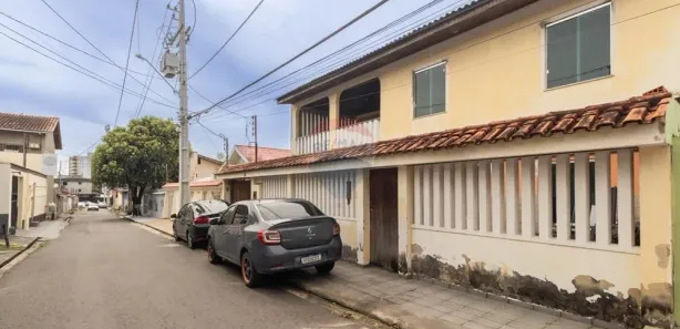Sobrado com 4 Quartos à venda, 238m² no Parque 10 de Novembro, Manaus