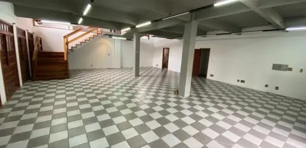 Ponto Comercial à venda, 500m² no Santa Catarina, Caxias do Sul