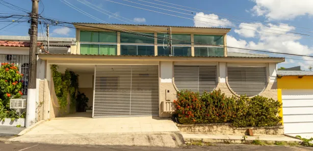 Sobrado com 5 Quartos à venda, 279m² no Coroado, Manaus