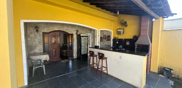 Casa com 2 Quartos para alugar, 250m² no Miguel Couto, Nova Iguaçu