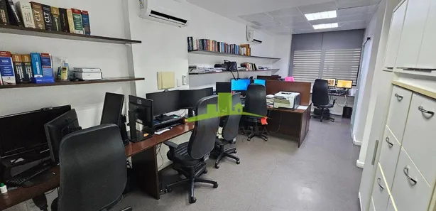 Sala Comercial à venda, 95m² no Candeal, Salvador