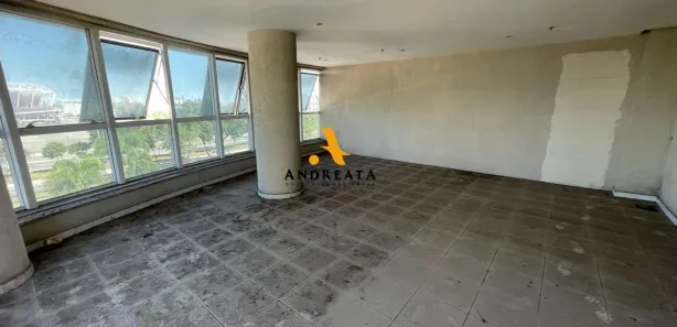 Ponto Comercial para alugar, 250m² no Barra Olímpica, Rio de Janeiro