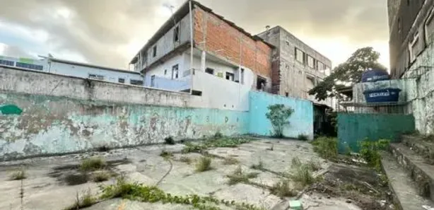 Galpão/Depósito/Armazém para alugar, 700m² no Águas Claras, Salvador
