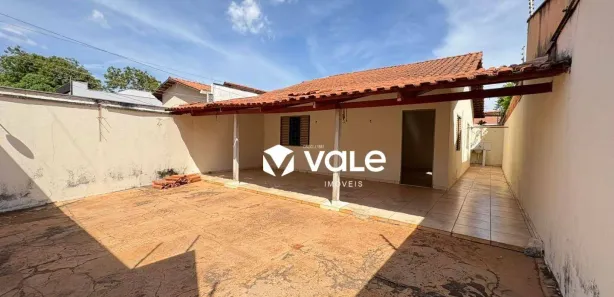 Casa com 3 Quartos para alugar, 180m² no Plano Diretor Norte, Palmas