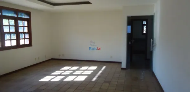 Casa com 8 Quartos para alugar, 640m² no Santa Tereza, Belo Horizonte
