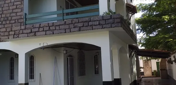 Sobrado com 6 Quartos à venda, 381m² no Centro, Lauro de Freitas