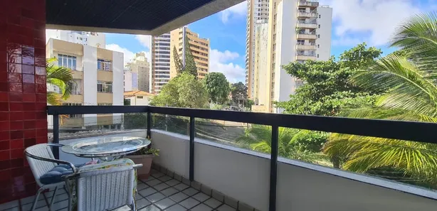 Apartamento com 4 Quartos à venda, 195m² no Jardim Apipema, Salvador