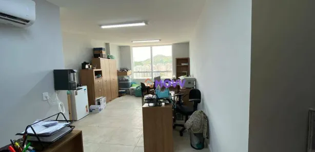 Sala Comercial à venda, 28m² no Santa Rosa, Niterói