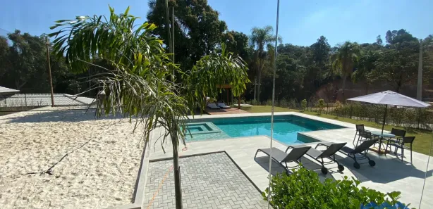 Fazenda/Sítio com 4 Quartos à venda, 1300m² no , Mairinque