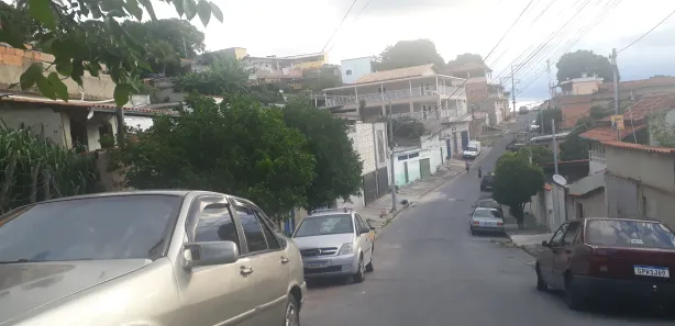 Lote/Terreno à venda, 500m² no Jardim dos Comerciários (Venda Nova), Belo Horizonte