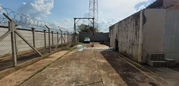 Ponto Comercial para alugar, 300m² no Parque Brasil 500, Paulínia