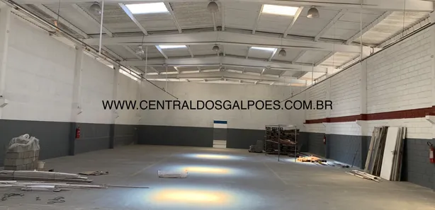 Galpão/Depósito/Armazém para alugar, 2700m² no Recreio Ipitanga, Lauro de Freitas