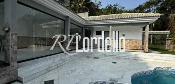 Casa de Condomínio com 4 Quartos para venda ou aluguel, 587m² no Freguesia (Jacarepaguá), Rio de Janeiro