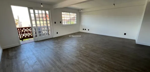 Sala Comercial à venda, 63m² no Centro, Gramado