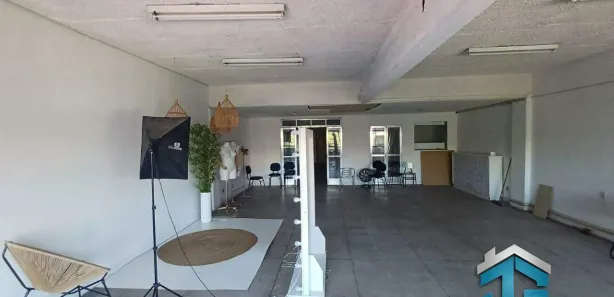 Sala Comercial para alugar, 142m² no Alcântara, São Gonçalo