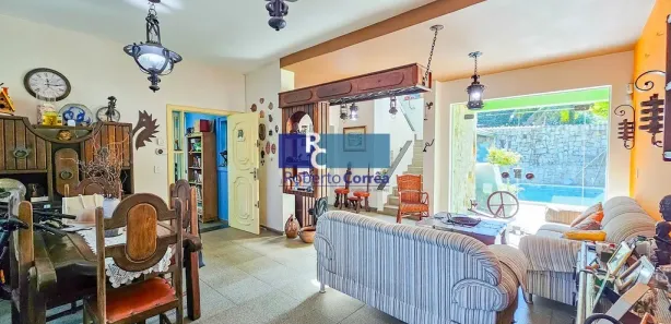 Casa com 4 Quartos à venda, 300m² no Guaiúba, Guarujá