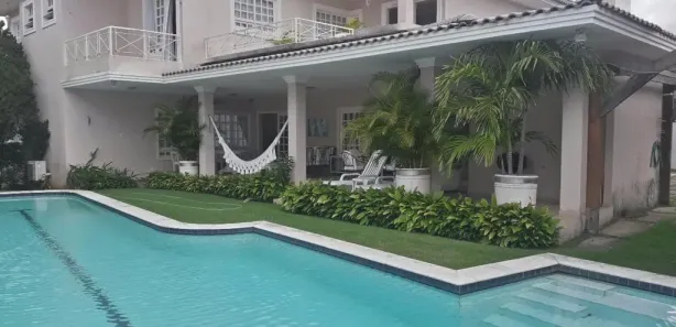 Casa de Condomínio com 5 Quartos para venda ou aluguel, 800m² no Candelária, Natal