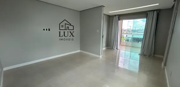 Casa de Condomínio com 4 Quartos para alugar, 220m² no Ponta Negra, Manaus