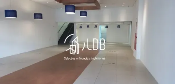 Ponto Comercial para alugar, 300m² no Santa Efigênia, Belo Horizonte