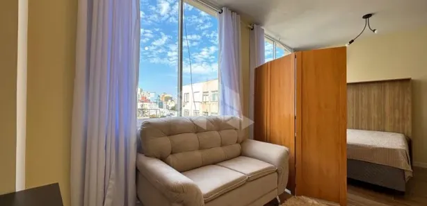 Kitnet com 1 Quarto para alugar, 30m² no Centro Histórico, Porto Alegre