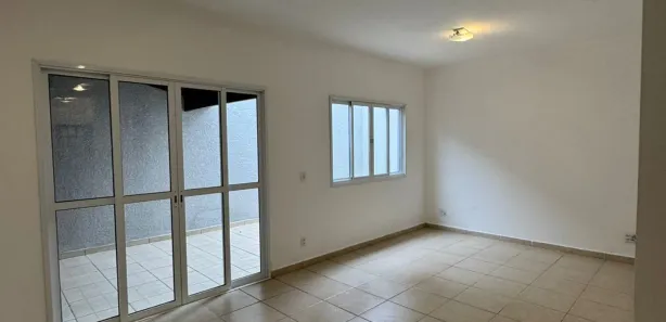 Casa de Condomínio com 3 Quartos para alugar, 130m² no Vila Oliveira, Mogi das Cruzes