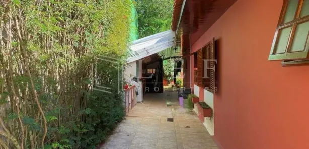 Fazenda/Sítio com 3 Quartos à venda, 285m² no Chácara Vale do Rio Cotia, Carapicuíba
