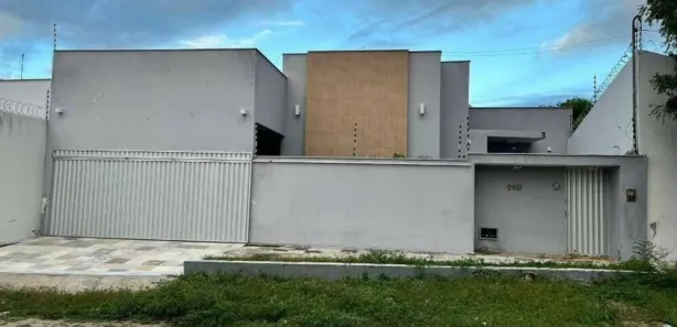 Casa com 3 Quartos à venda, 189m² no Alto do Açude, Pau dos Ferros